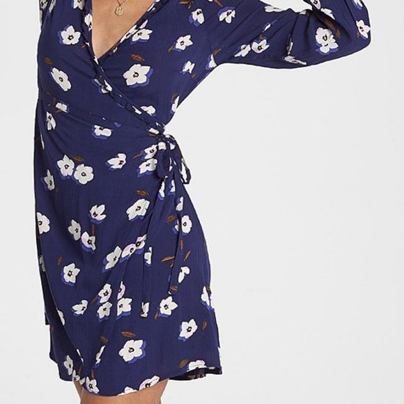 New Billabong Deep Royal & White Floral Ruffled Wrap Dress S (4) - Picture 2 of 8